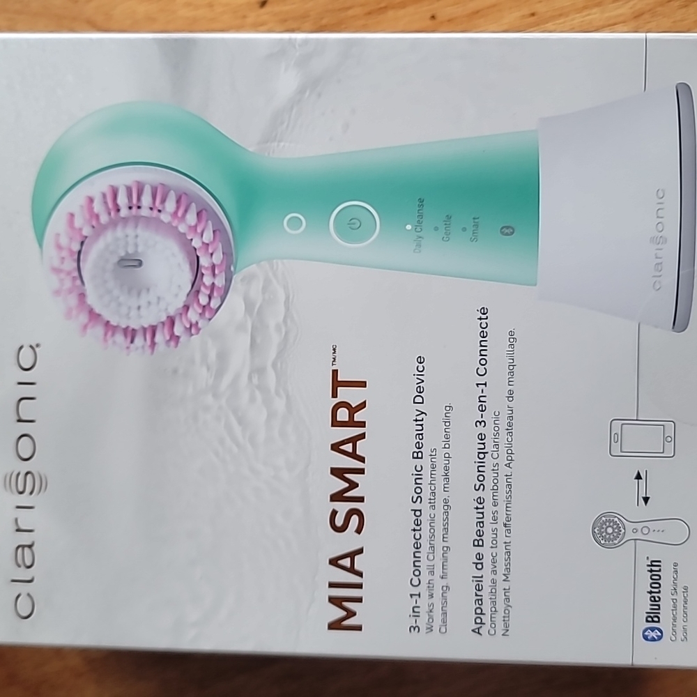BNIB Clarisonic Mia Smart